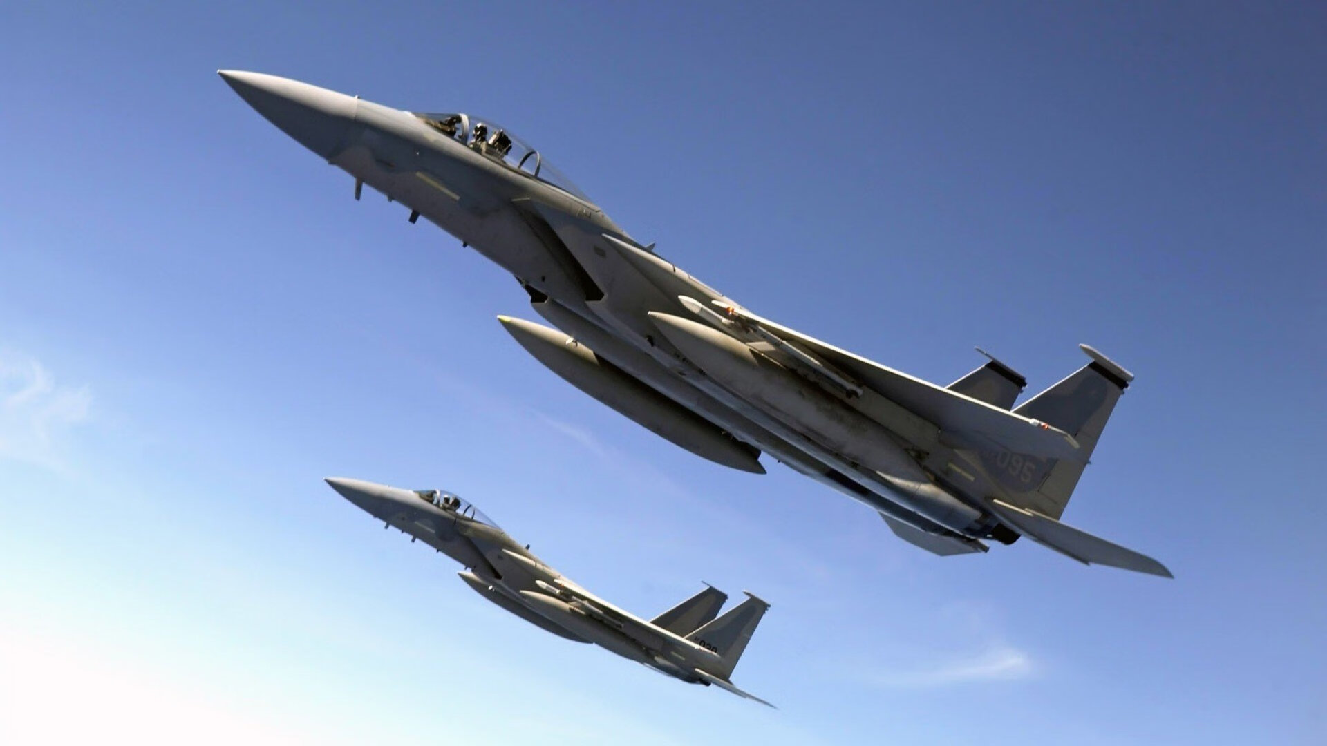 欧洲明星球员加盟亚洲联赛,转会市场热闹,欧洲足球亚洲球员