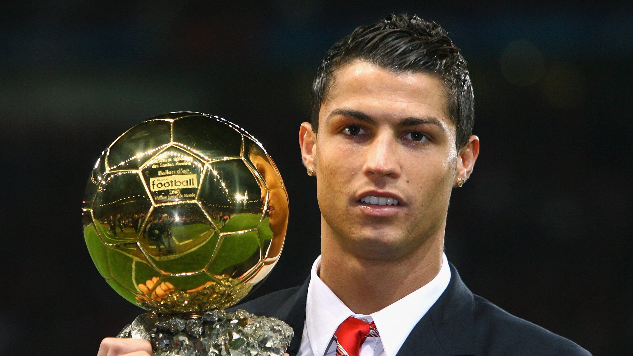 阵容完整性是否影响五大联赛强队心理稳定性，阵容齐全